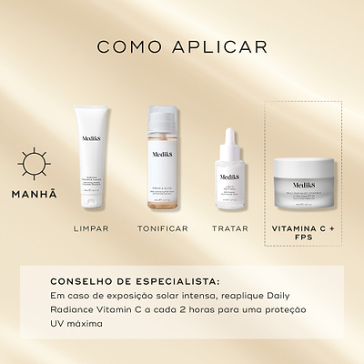 Um guia de rotina matinal exibe produtos Medik8 num fundo bege claro. O frasco Daily Radiance Vitamin C é destacado como a etapa "VITAMINA C + FPS", usado após a limpeza, tónico e um sérum específico. Uma dica de especialista aconselha a reaplicar a cada 2 horas em caso de exposição solar intensa para máxima proteção UV.