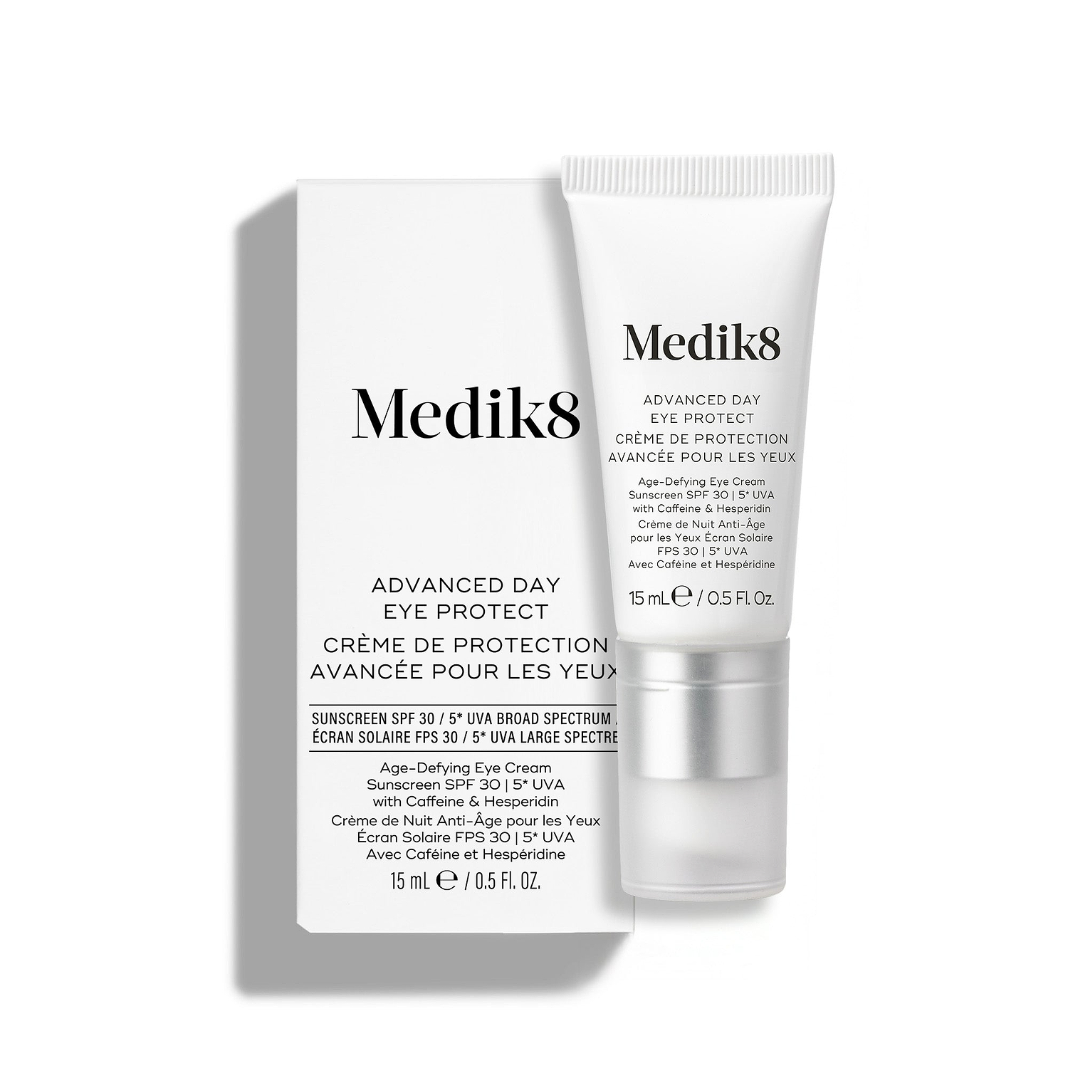 Produto Medik8 Advanced Day Eye Protect colocado à frente da sua embalagem de cartão correspondente.