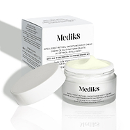 Imagem do frasco do creme Medik8 Intelligent Retinol Smoothing Night Cream com a sua embalagem de cartão do produto.