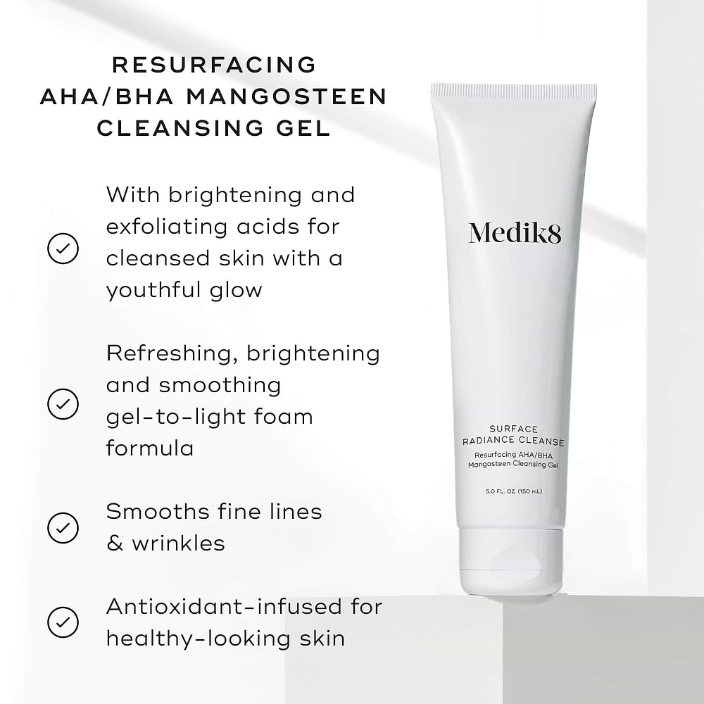 Medik8 Surface Radiance Cleansing Gel - as seen on @ingridexplainsitall's routine